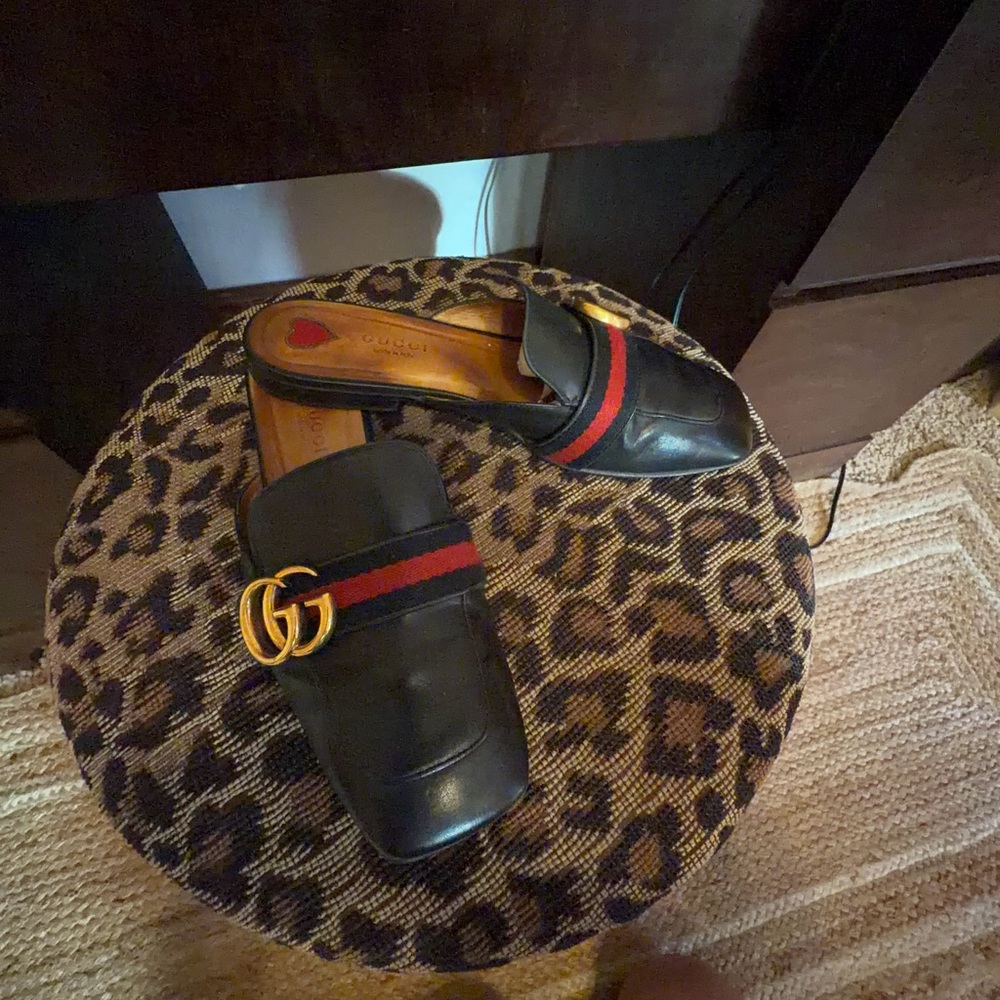 Gucci Black Leather Mules with Red-black Web and Gold Double G